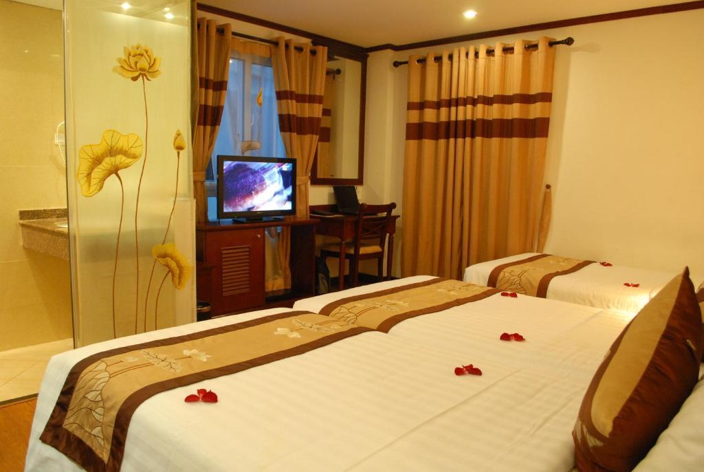 May De Ville Legend Hotel Hanoi Room photo